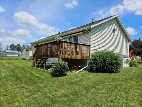 Exterior - 712 Mlinar Ave, Spring Valley, MN 55975 photo 3 of 6