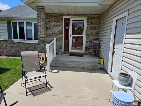 Exterior - 712 Mlinar Ave, Spring Valley, MN 55975 photo 2 of 6