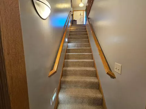 Entry Way - 712 Mlinar Ave, Spring Valley, MN 55975 photo 2 of 2