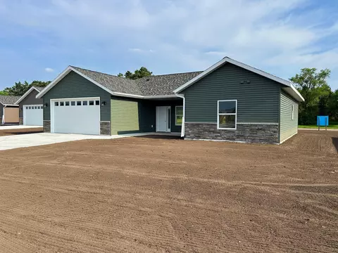 711 Cherry Ln, Perham, MN 56573 photo 6