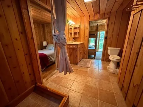 Bath - 2889 Waters, Ely, MN 55731 photo 1 of 2