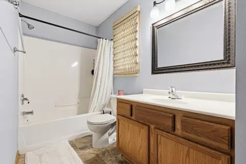 Bath - 202 Rainbow Dr, Marshall, MN 56258 photo 2 of 2