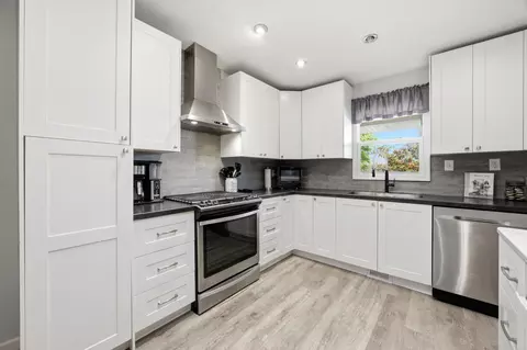 Kitchen - 204 4th Ave E, Ada, MN 56510 photo 2 of 4
