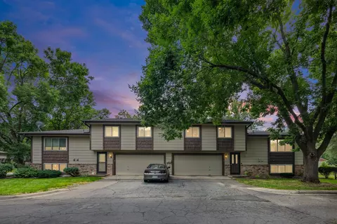 5533 Aldrich Dr N, Brooklyn Center, MN 55430