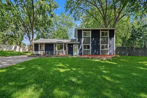 10021 Redwood St NW, Coon Rapids, MN 55433