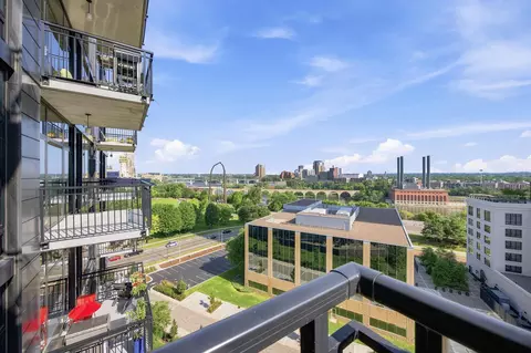 1120 S 2nd St #903, Minneapolis, MN 55415