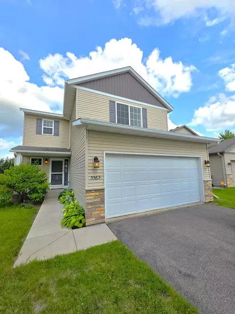 3563 Village Trl, Hastings, MN 55033