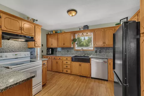 Kitchen - 24095 158th Ave, Cold Spring, MN 56320 photo 2 of 5