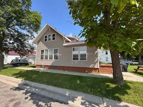 321 Lowery Ave, Belgrade, MN 56312
