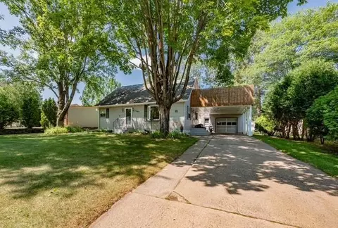 1403 SW 1st Ave, Grand Rapids, MN 55744