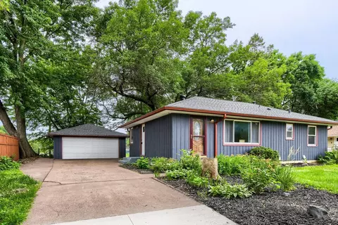 10920 Kumquat St NW, Coon Rapids, MN 55448
