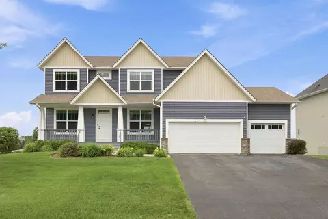 9746 Dunes Ln, Cottage Grove, MN 55016