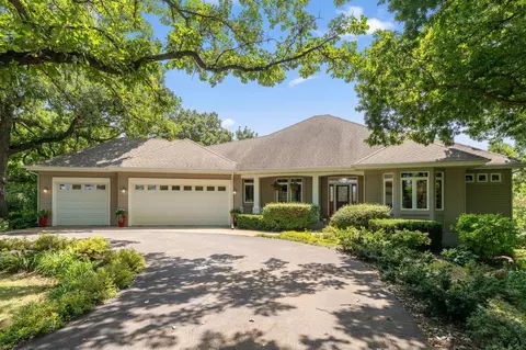 10035 Woodhill Blvd, Lakeville, MN 55044