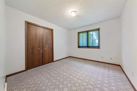 Bedroom - 5177 255th St E, Faribault, MN 55021 photo 4 of 5