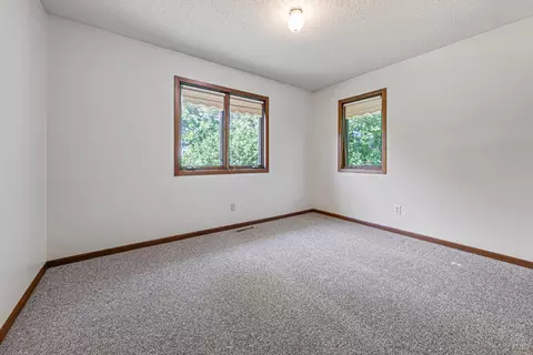 Bedroom - 5177 255th St E, Faribault, MN 55021 photo 2 of 5