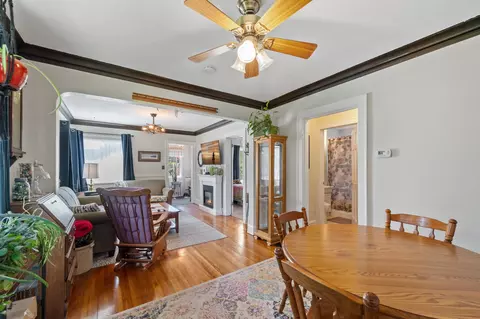 Dining - 3209 Chestnut St, Duluth, MN 55806 photo 1 of 2