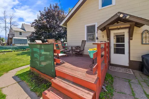 Exterior - 3209 Chestnut St, Duluth, MN 55806 photo 6 of 7