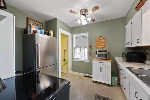 Kitchen - 3209 Chestnut St, Duluth, MN 55806 photo 1 of 2