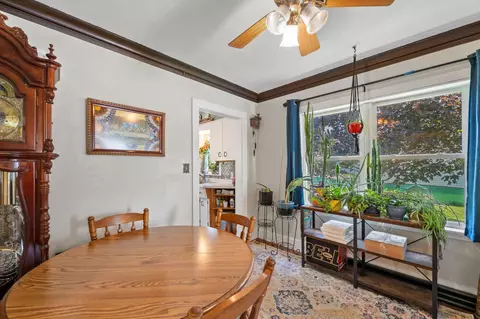 Dining - 3209 Chestnut St, Duluth, MN 55806 photo 2 of 2