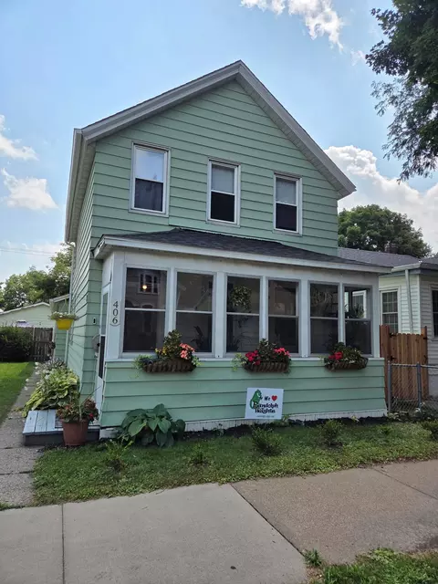 406 Superior St, Saint Paul, MN 55102