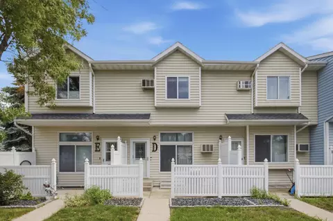 3709 10th St N #D, Fargo, ND 58102
