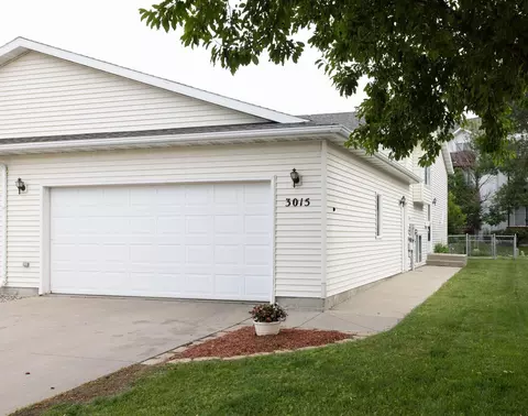 3015 Dakota Park Cir S, Fargo, ND 58104