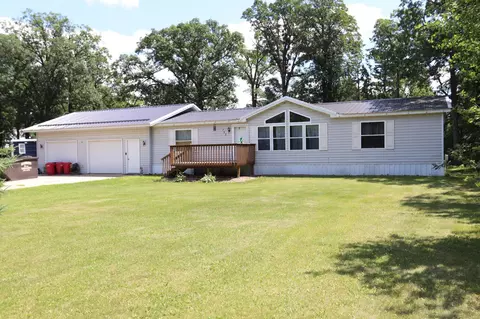 752 Lenmark Ln, Badger, MN 56714 photo 1