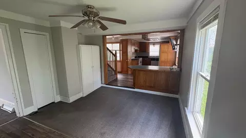 Living - 907 2nd Ave NW, Faribault, MN 55021 photo 3 of 3