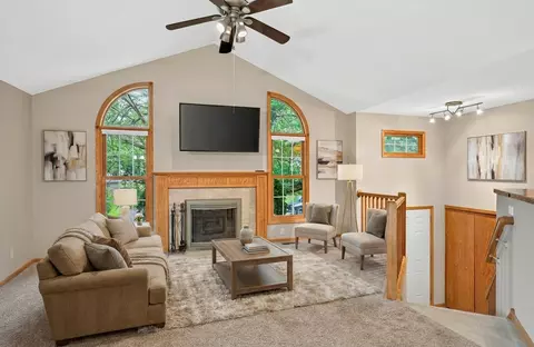 11295 50th Pl N, Plymouth, MN 55442