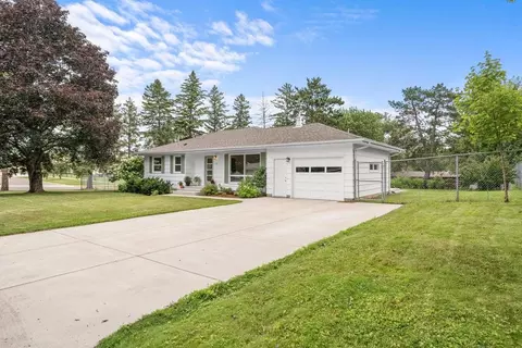 516 Gray St, Hudson, WI 54016