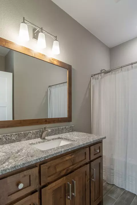 Bath - 11613 Forestview Dr, Baxter, MN 56425 photo 7 of 7