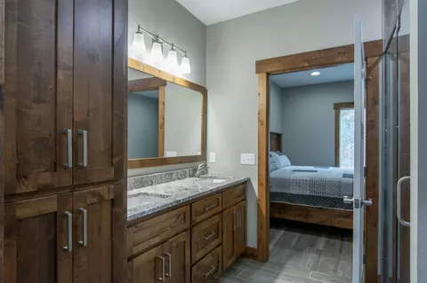 Bath - 11613 Forestview Dr, Baxter, MN 56425 photo 4 of 7