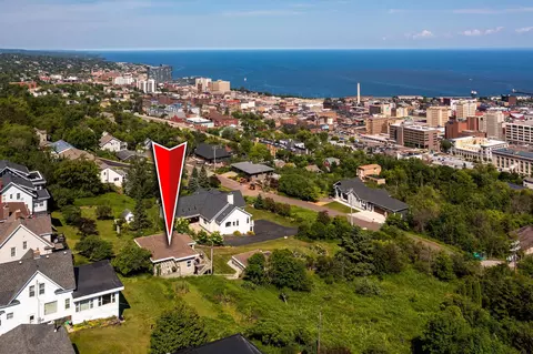 View/Area - 615 W 6th St, Duluth, MN 55806 photo 12 of 18