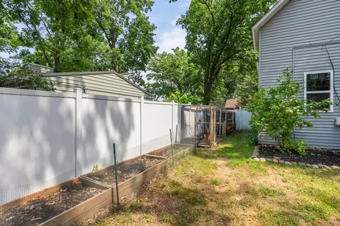 Exterior - 337 Morrison St, Mora, MN 55051 photo 8 of 9
