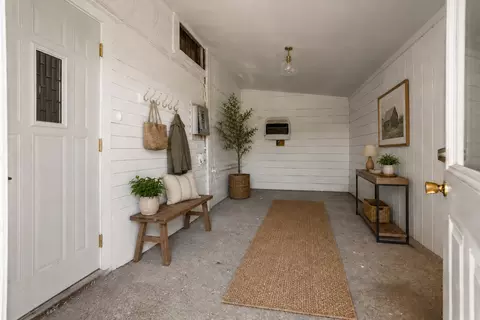 Entry Way - 9215 5th St NE, Mchenry, ND 58464 photo 1 of 4