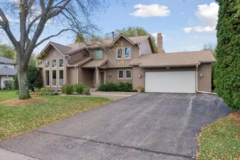 190 Nevada Ave S, Golden Valley, MN 55426