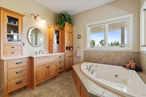Bath - 43342 Hosta Ln, Pine River, MN 56474 photo 2 of 3