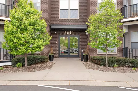 3640 Wooddale Ave S #113, Saint Louis Park, MN 55416