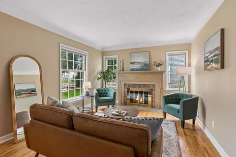 4535 Vincent Ave N, Minneapolis, MN 55412
