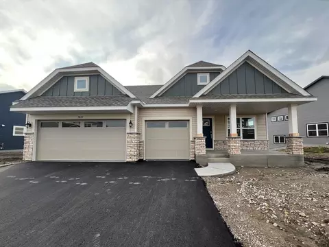 7449 Lotus Ln, Lino Lakes, MN 55038