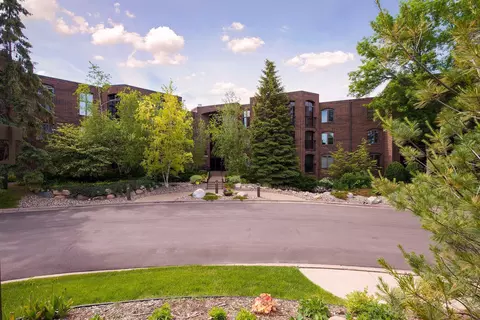 8400 Pennsylvania Rd #125, Bloomington, MN 55438