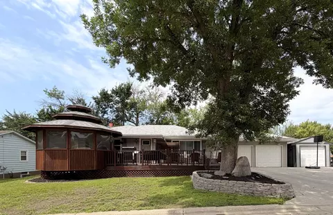 Exterior - 598 Prospect Ave, Windom, MN 56101 photo 10 of 10