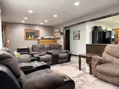 Living - 598 Prospect Ave, Windom, MN 56101 photo 3 of 3