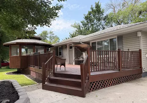 Exterior - 598 Prospect Ave, Windom, MN 56101 photo 4 of 10