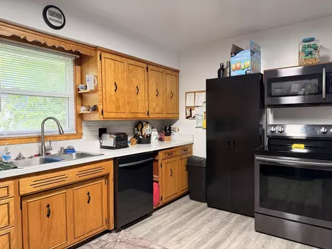 Kitchen - 598 Prospect Ave, Windom, MN 56101 photo 4 of 4