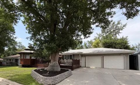 Exterior - 598 Prospect Ave, Windom, MN 56101 photo 1 of 10