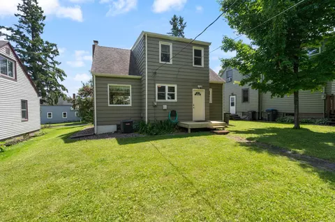 Exterior - 4527 Dodge St, Duluth, MN 55804 photo 7 of 8