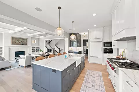 Kitchen - 5880 Prestwick Ct, Excelsior, MN 55331 photo 5 of 6