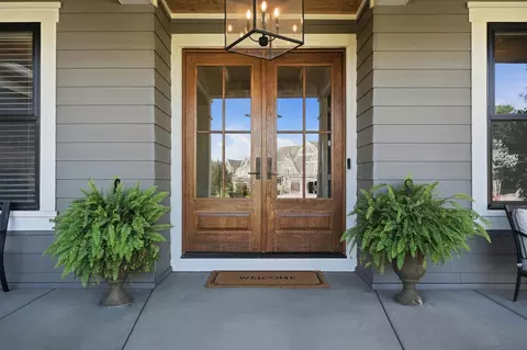 Entry Way - 5880 Prestwick Ct, Excelsior, MN 55331 photo 7 of 7