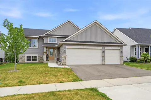 2857 213th St W, Farmington, MN 55024